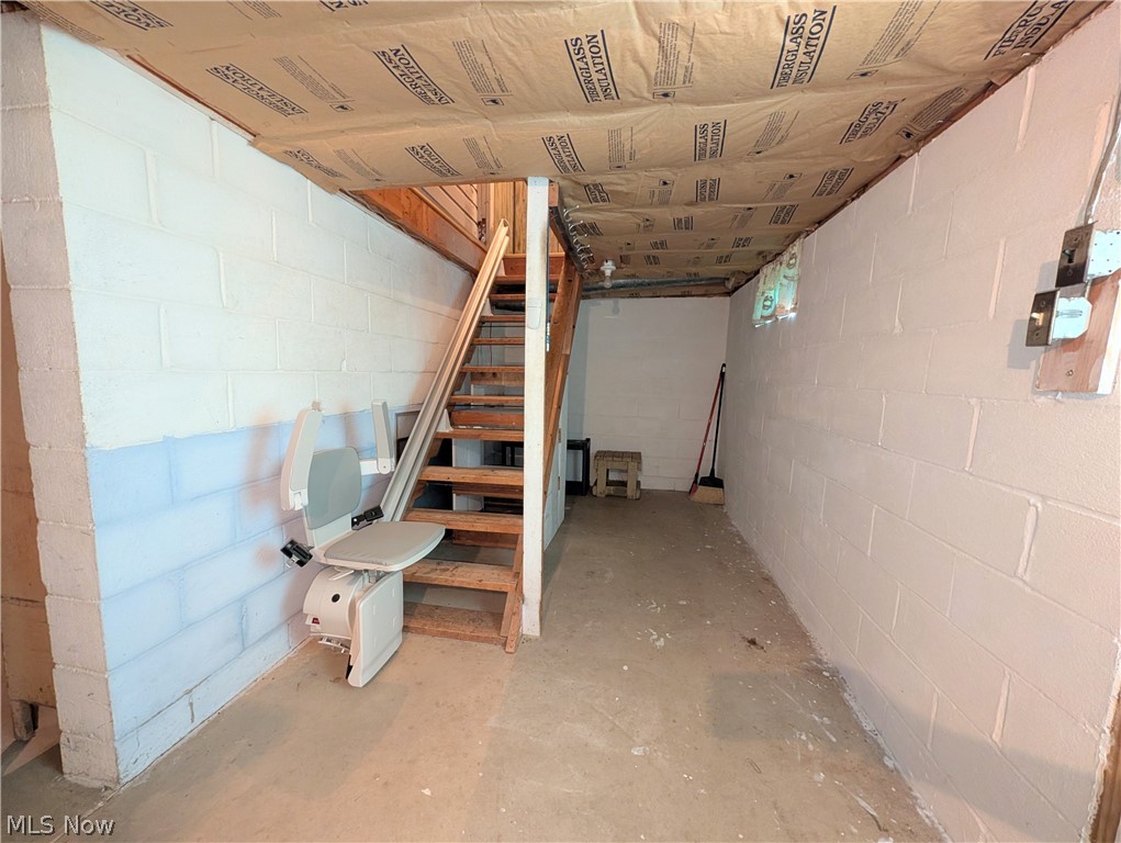 3086 Apollo Road SE Carrollton OH 44615