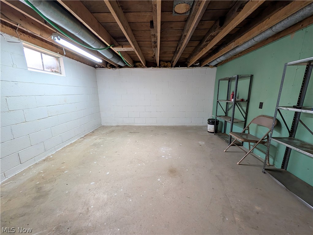 3086 Apollo Road SE Carrollton OH 44615