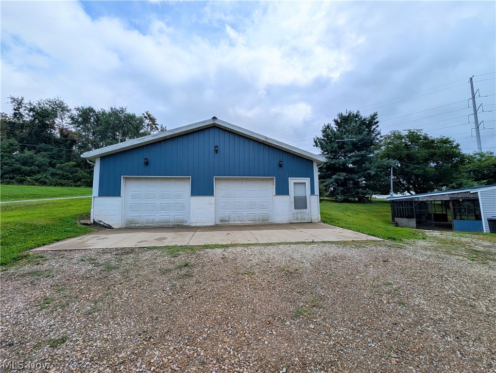 3086 Apollo Road SE Carrollton OH 44615
