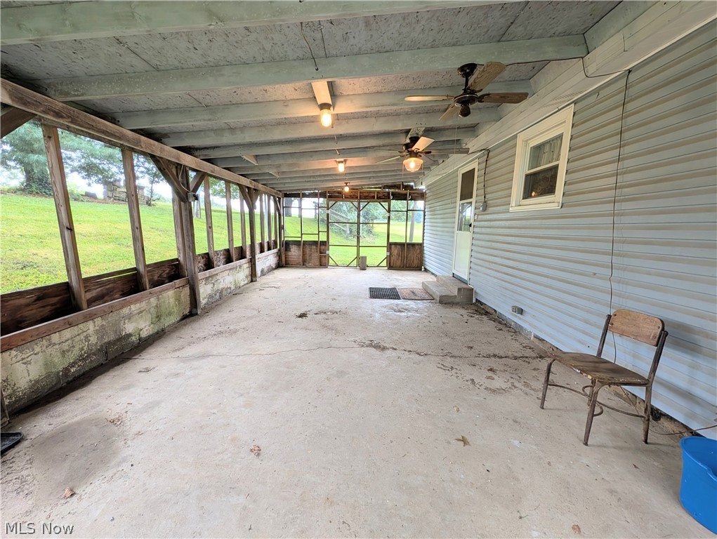 3086 Apollo Road SE Carrollton OH 44615