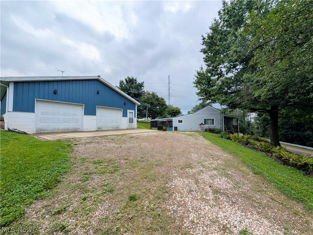 3086 Apollo Road SE Carrollton OH 44615
