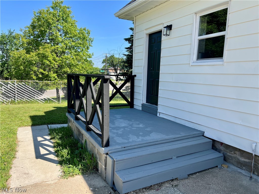 15264 Broadway Avenue Maple Heights OH 44137