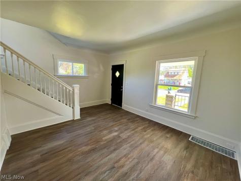 15264 Broadway Avenue Maple Heights OH 44137