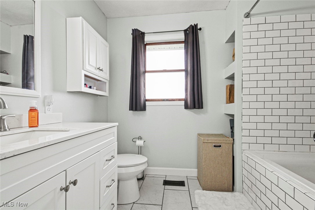 9974 New Buffalo Road Canfield OH 44406