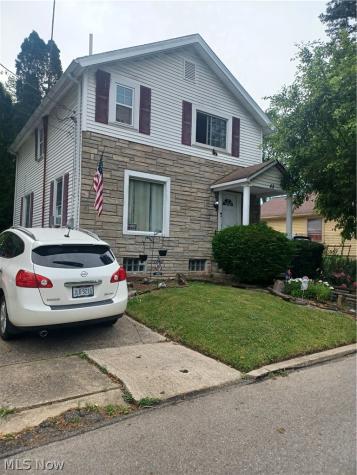 42 N Clover Avenue Niles OH 44446