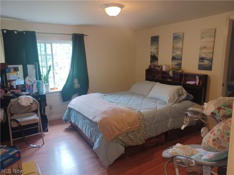 42 N Clover Avenue Niles OH 44446