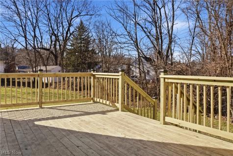 2016 Pointview Avenue Youngstown OH 44502