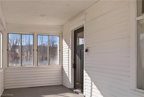 2016 Pointview Avenue Youngstown OH 44502