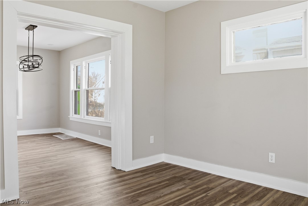 2016 Pointview Avenue Youngstown OH 44502