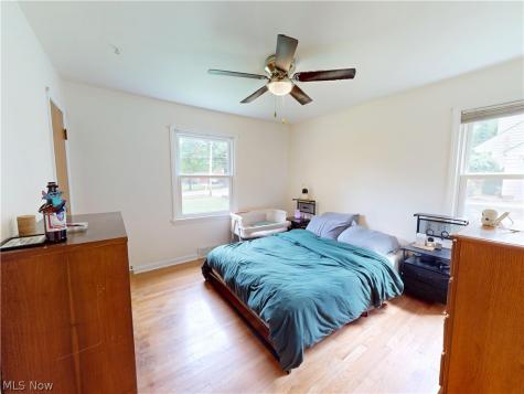 5972 Crossview Road Seven Hills OH 44131