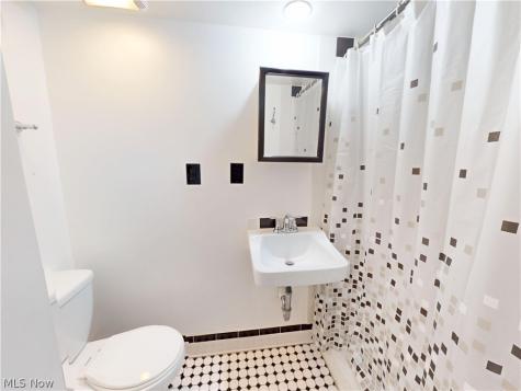 5972 Crossview Road Seven Hills OH 44131