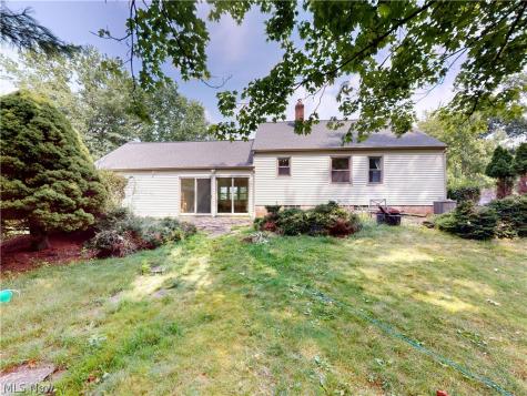 5972 Crossview Road Seven Hills OH 44131