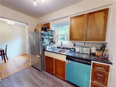 5972 Crossview Road Seven Hills OH 44131