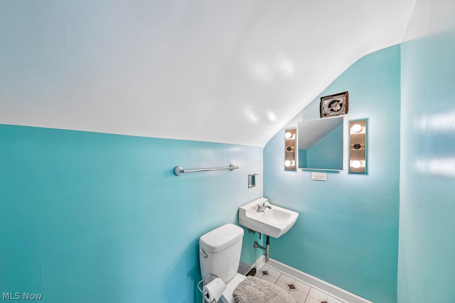 1650 Douglas Wickliffe OH 44092
