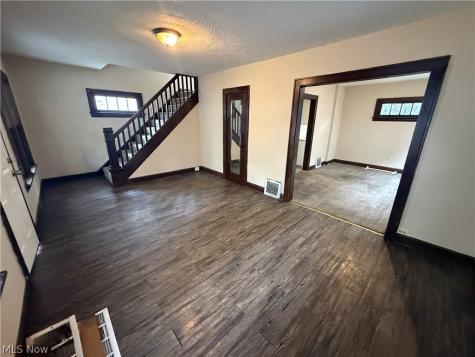 130 E Emerling Avenue Akron OH 44301