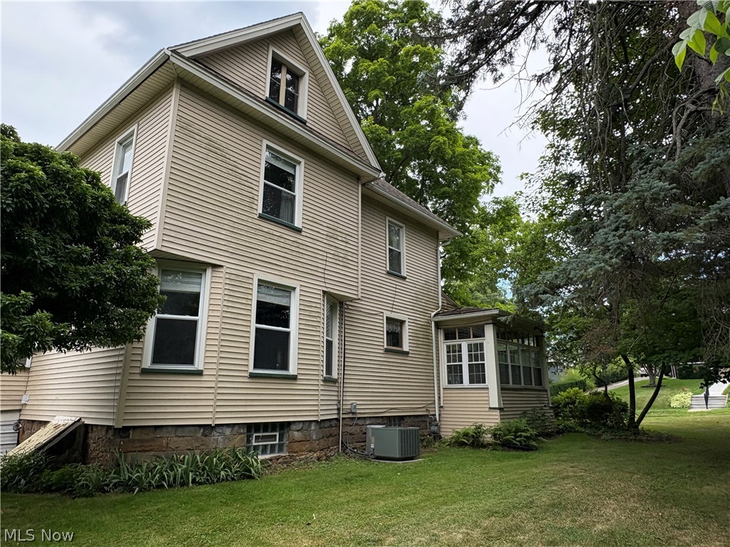 816 N Market Street Lisbon OH 44432