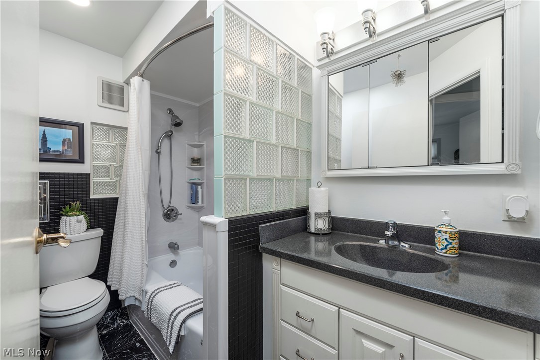 3740 Higley Road Rocky River OH 44116