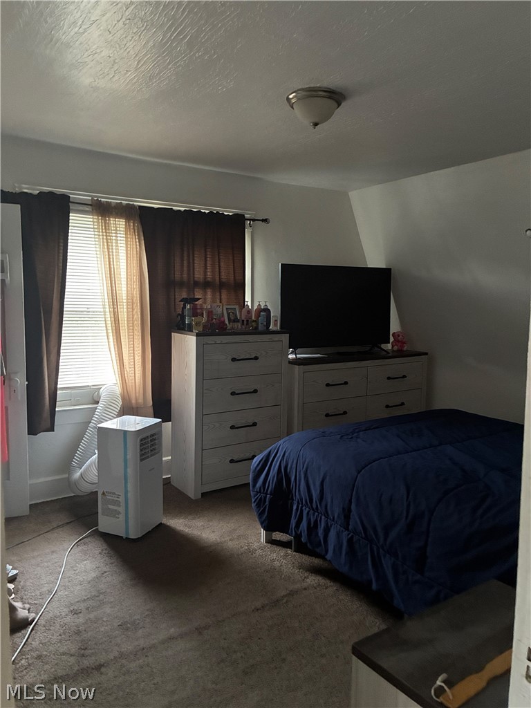 1518 E 174th Street Cleveland OH 44110