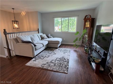 3318 Van Buren Drive Brunswick OH 44212