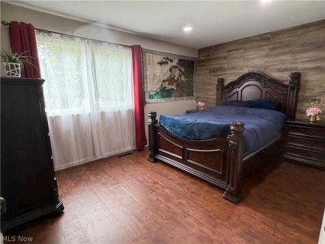 3318 Van Buren Drive Brunswick OH 44212