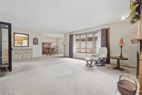 19407 Co Moor Boulevard Strongsville OH 44149