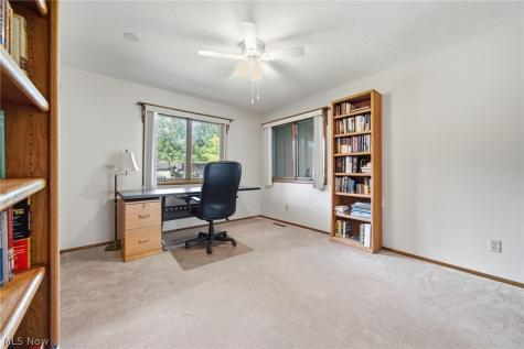 19407 Co Moor Boulevard Strongsville OH 44149