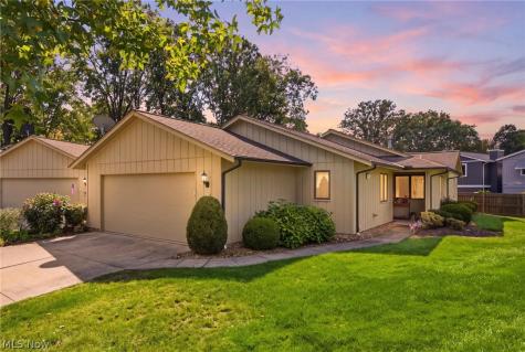 19407 Co Moor Boulevard Strongsville OH 44149