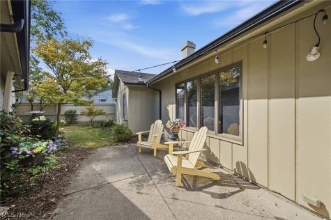 19407 Co Moor Boulevard Strongsville OH 44149