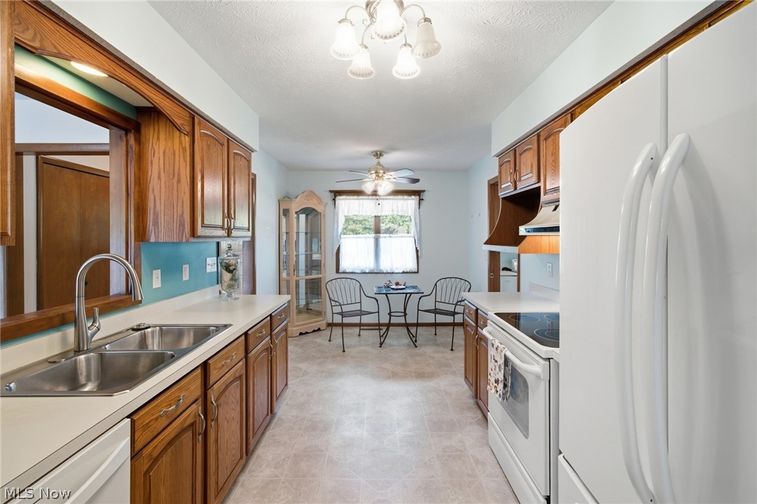 19407 Co Moor Boulevard Strongsville OH 44149