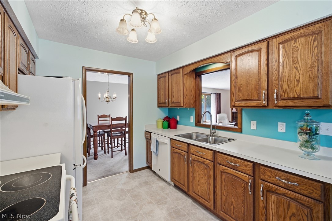 19407 Co Moor Boulevard Strongsville OH 44149