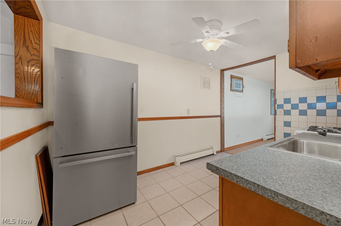 820 Longson Avenue Elyria OH 44035