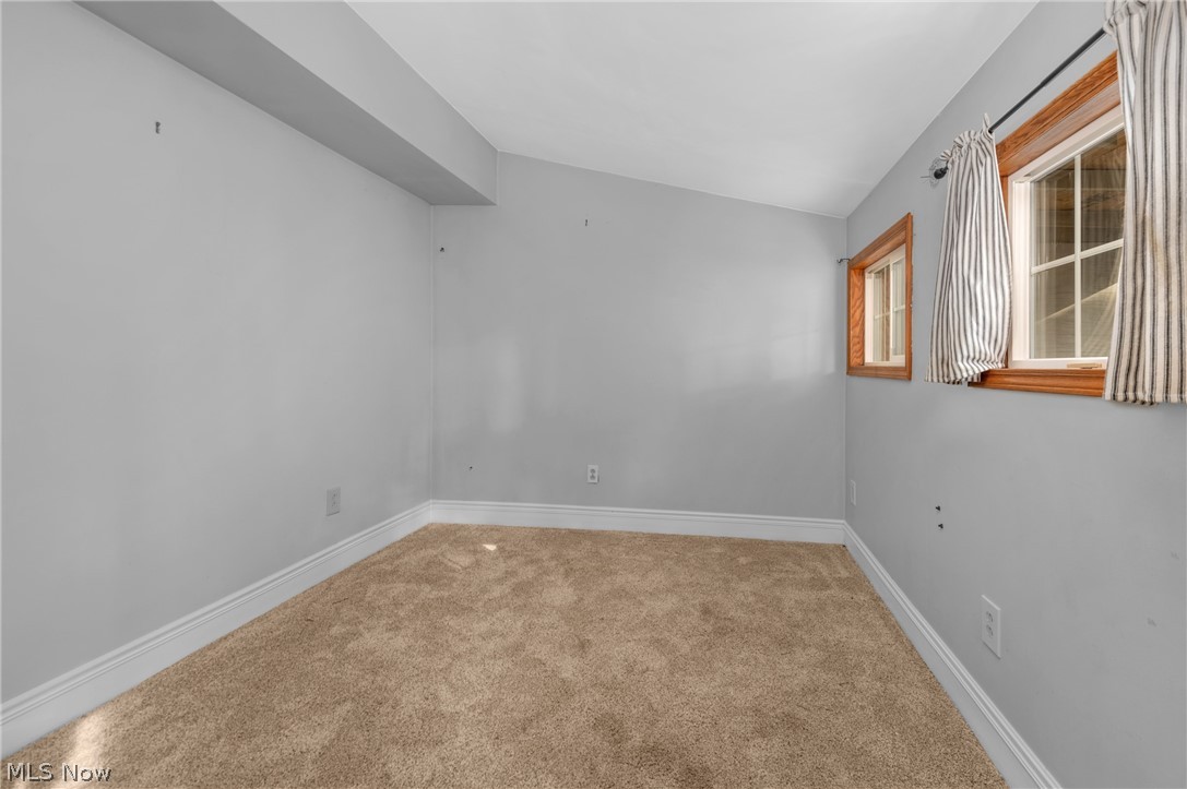 820 Longson Avenue Elyria OH 44035