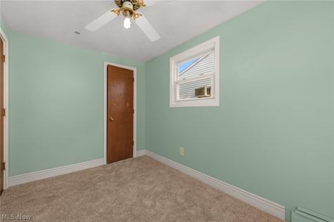 820 Longson Avenue Elyria OH 44035