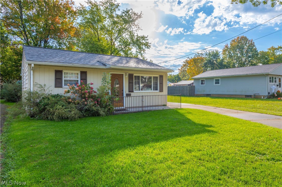 820 Longson Avenue Elyria OH 44035