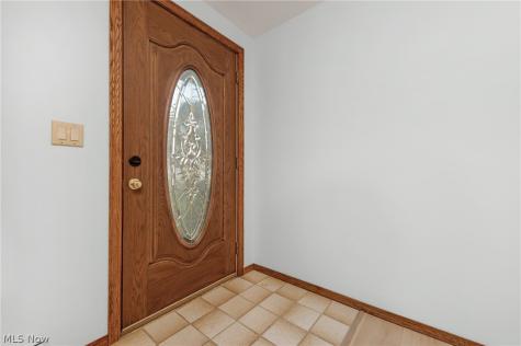 820 Longson Avenue Elyria OH 44035
