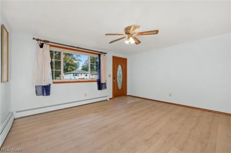 820 Longson Avenue Elyria OH 44035