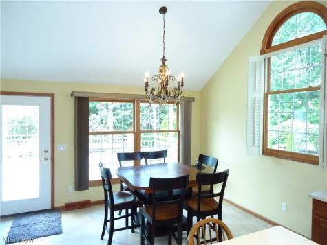 2740 S Canyon Trail Hinckley OH 44233