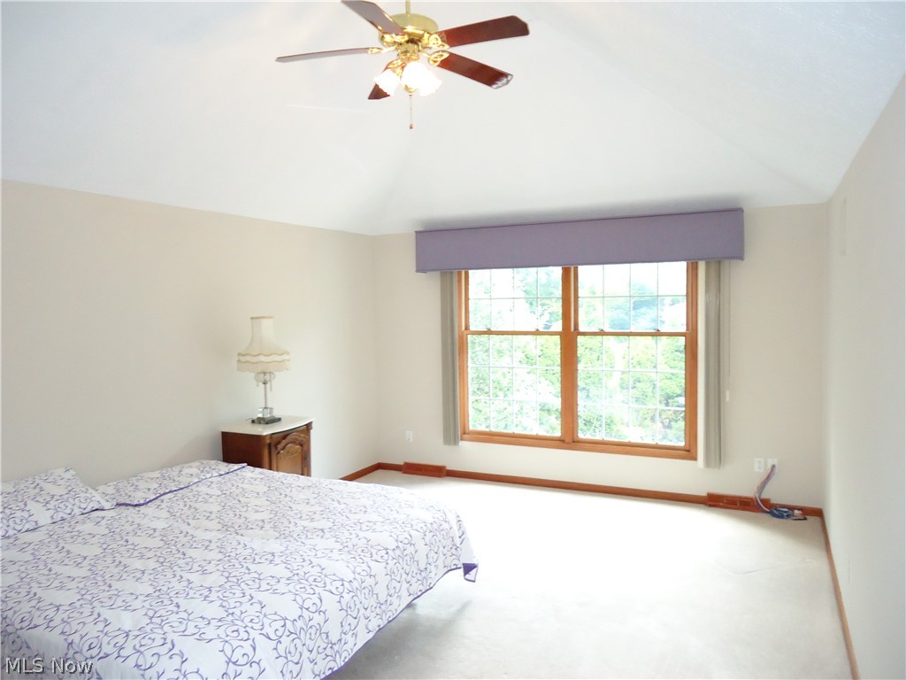 2740 S Canyon Trail Hinckley OH 44233