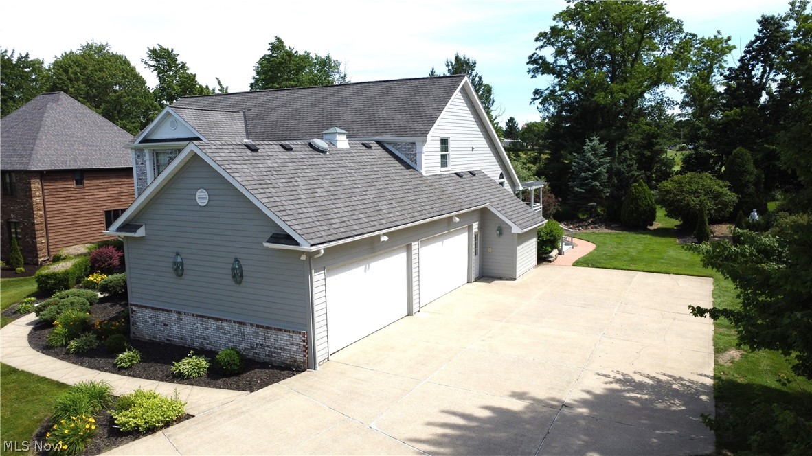 2740 S Canyon Trail Hinckley OH 44233