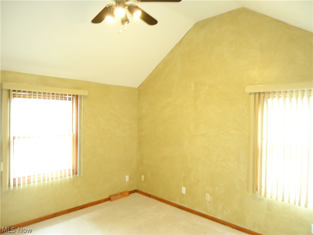2740 S Canyon Trail Hinckley OH 44233