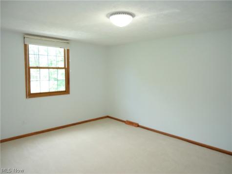 2740 S Canyon Trail Hinckley OH 44233