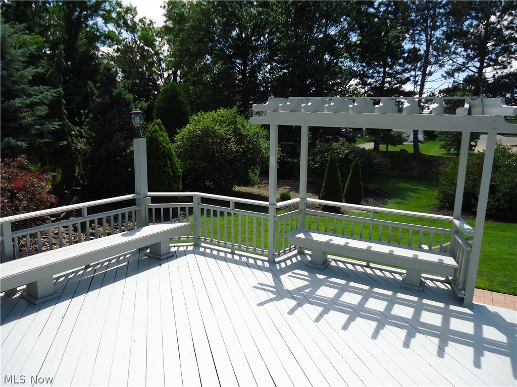 2740 S Canyon Trail Hinckley OH 44233