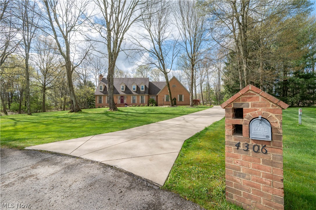 4306 Janell Court Canfield OH 44406