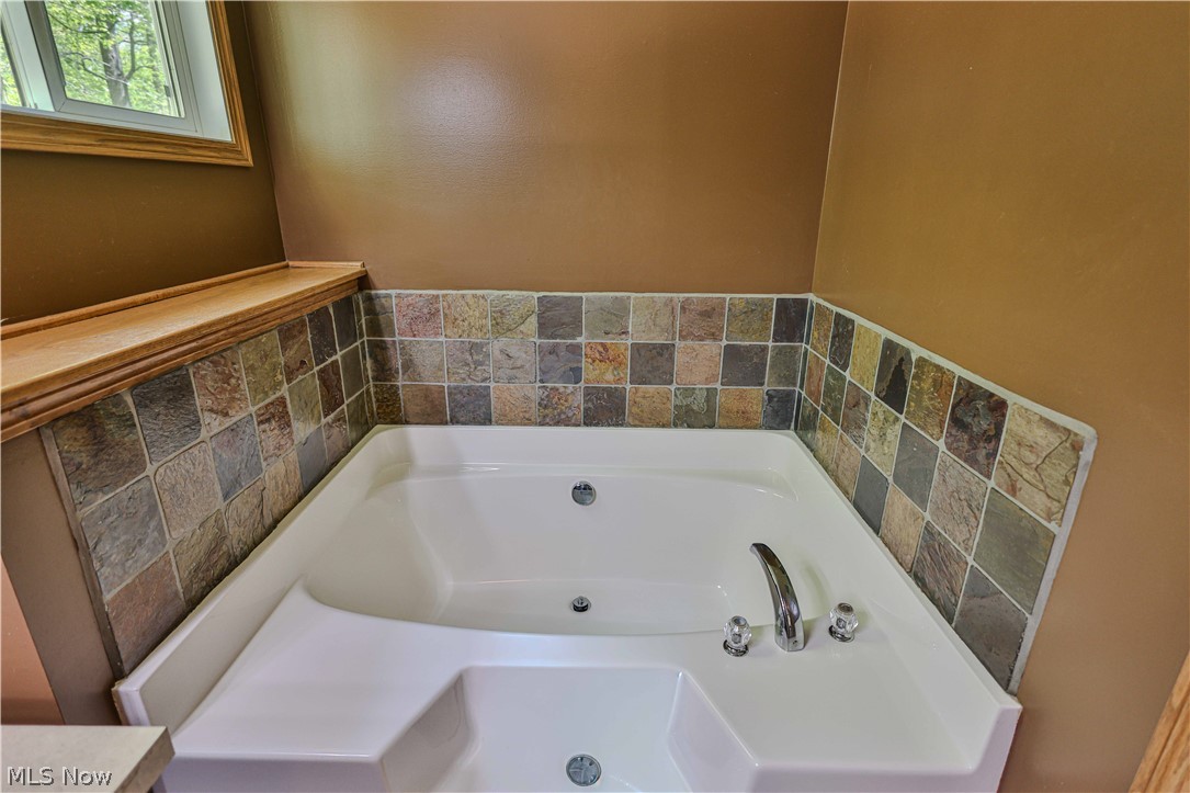 11154 Johnsford Road SW Beach City OH 44608