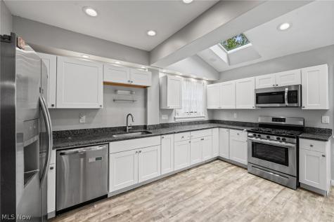 3326 Dellwood Road Cleveland Heights OH 44118