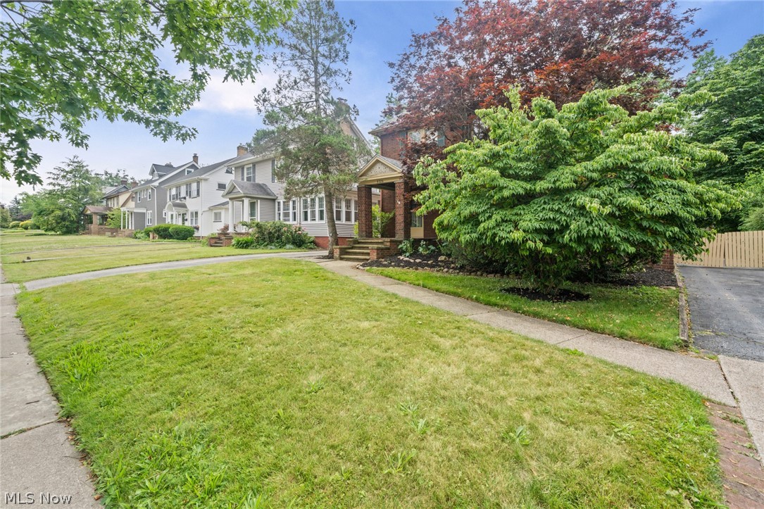 3326 Dellwood Road Cleveland Heights OH 44118