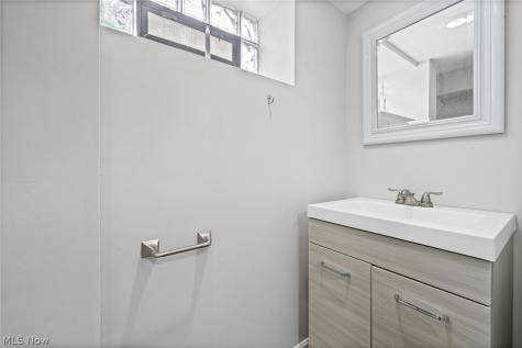 3326 Dellwood Road Cleveland Heights OH 44118