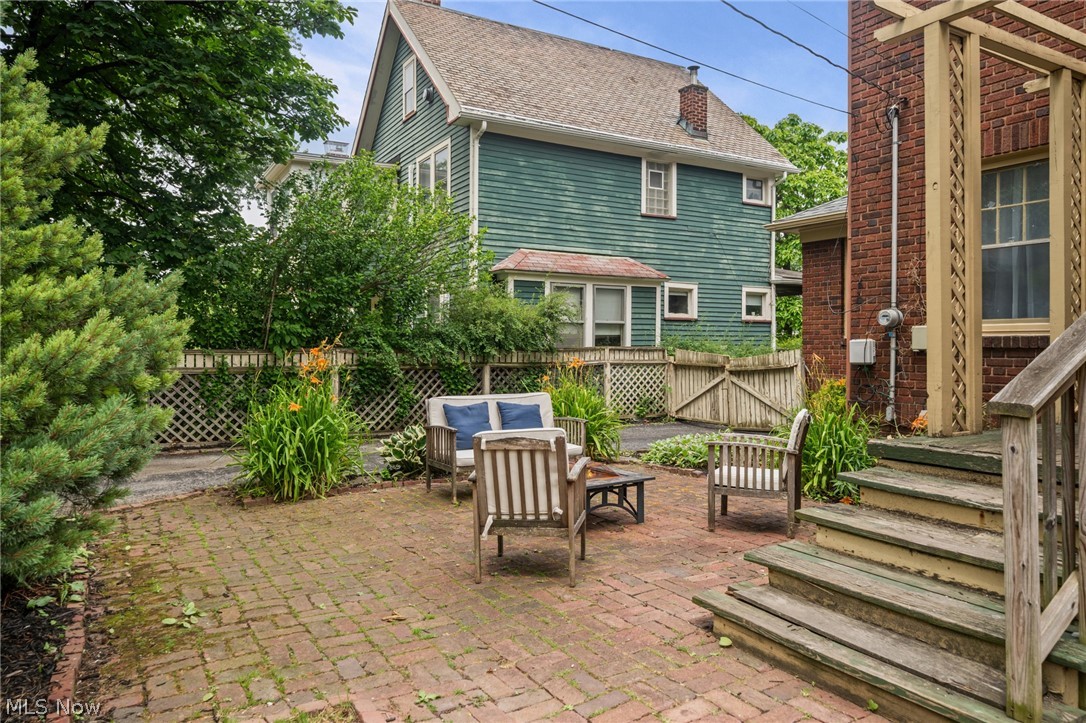 3326 Dellwood Road Cleveland Heights OH 44118