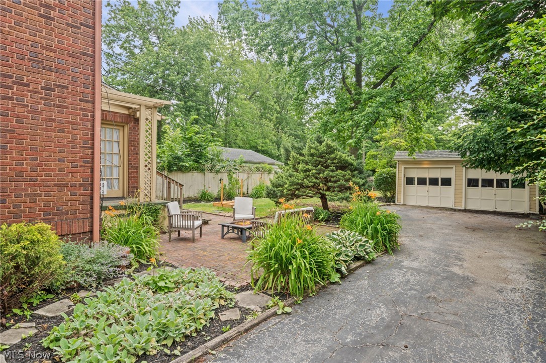 3326 Dellwood Road Cleveland Heights OH 44118