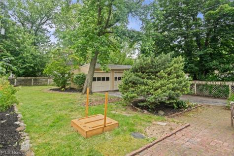 3326 Dellwood Road Cleveland Heights OH 44118
